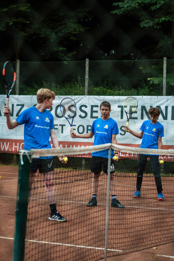 1x Gruppentraining wöchentlich (Hallensaison: 28.9.26 - 2.5.27)